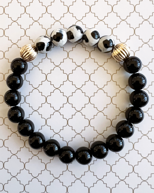 Tibetan Natural Agate and Natural Black Onyx in Gold